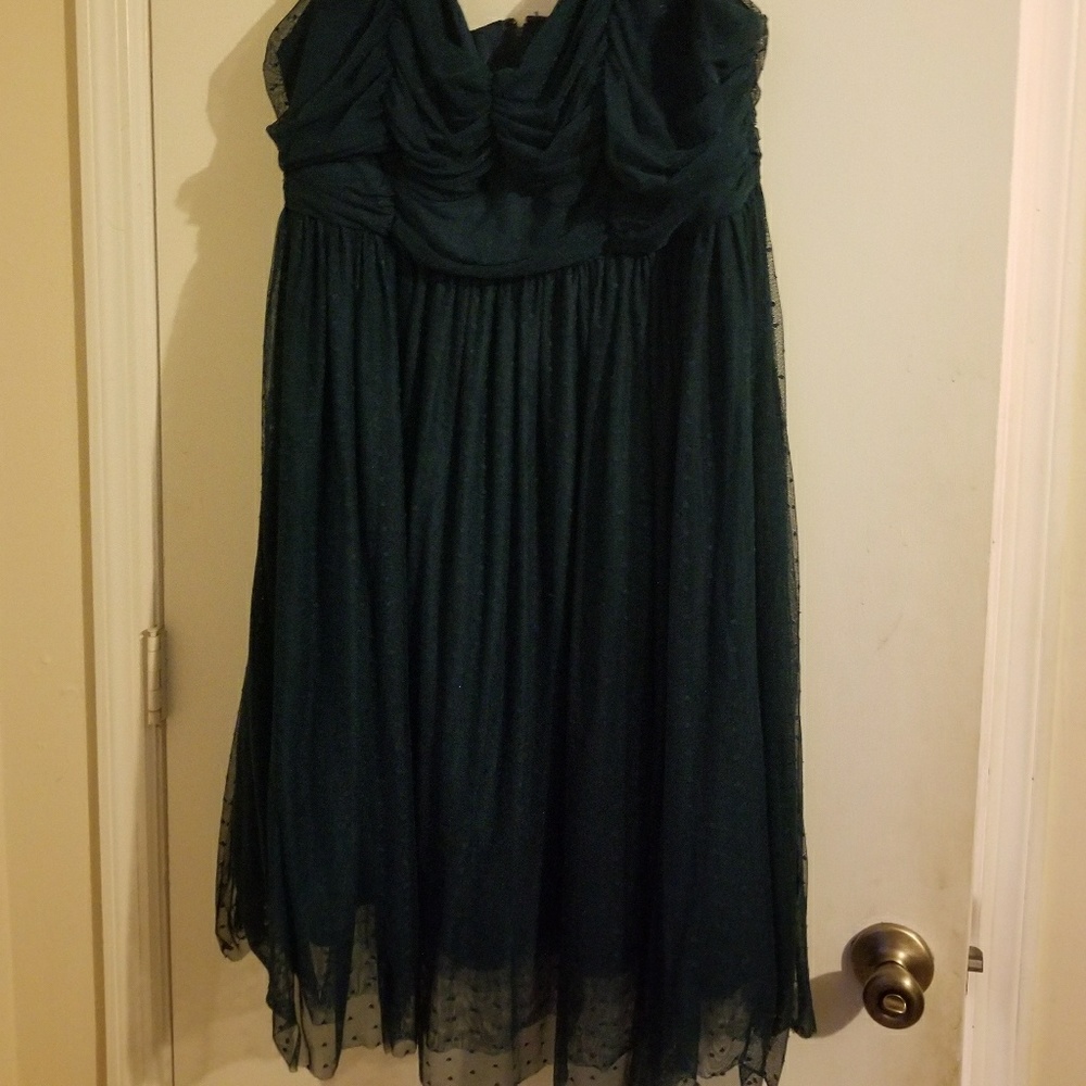 Dress - Picture 3 of 3